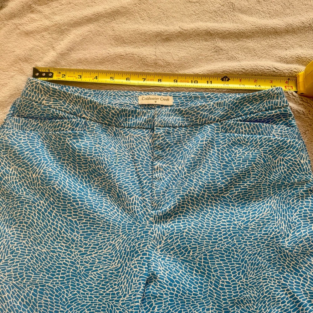 Coldwater Creek Aqua Blue and White Patterned Cropped Pants‎ Size 10 - Picture 3 of 9
